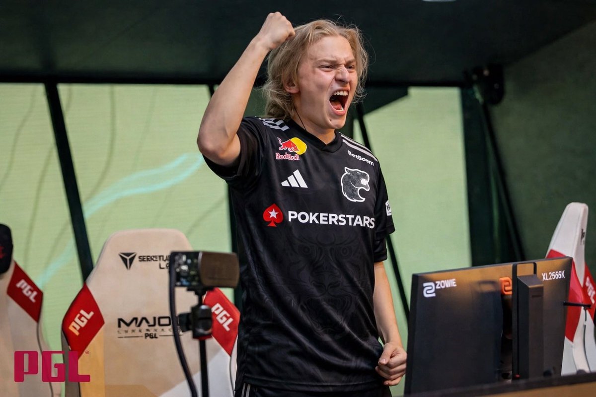 𓆏HATER DO YUURIH CS2 tweet media