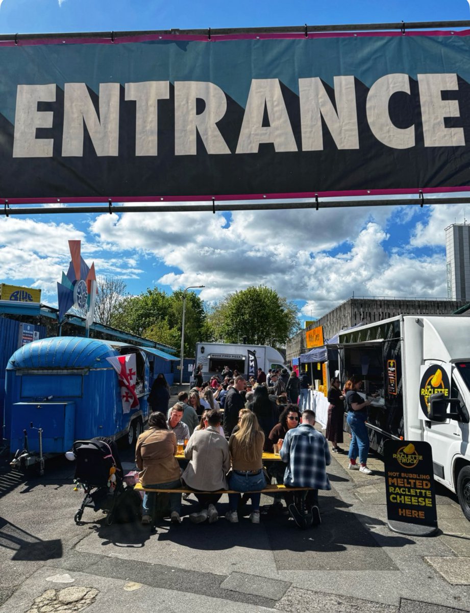 BLUE COLLAR 🌮🍔🍹 tweet media