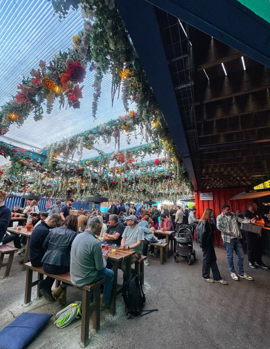 BLUE COLLAR 🌮🍔🍹 tweet media