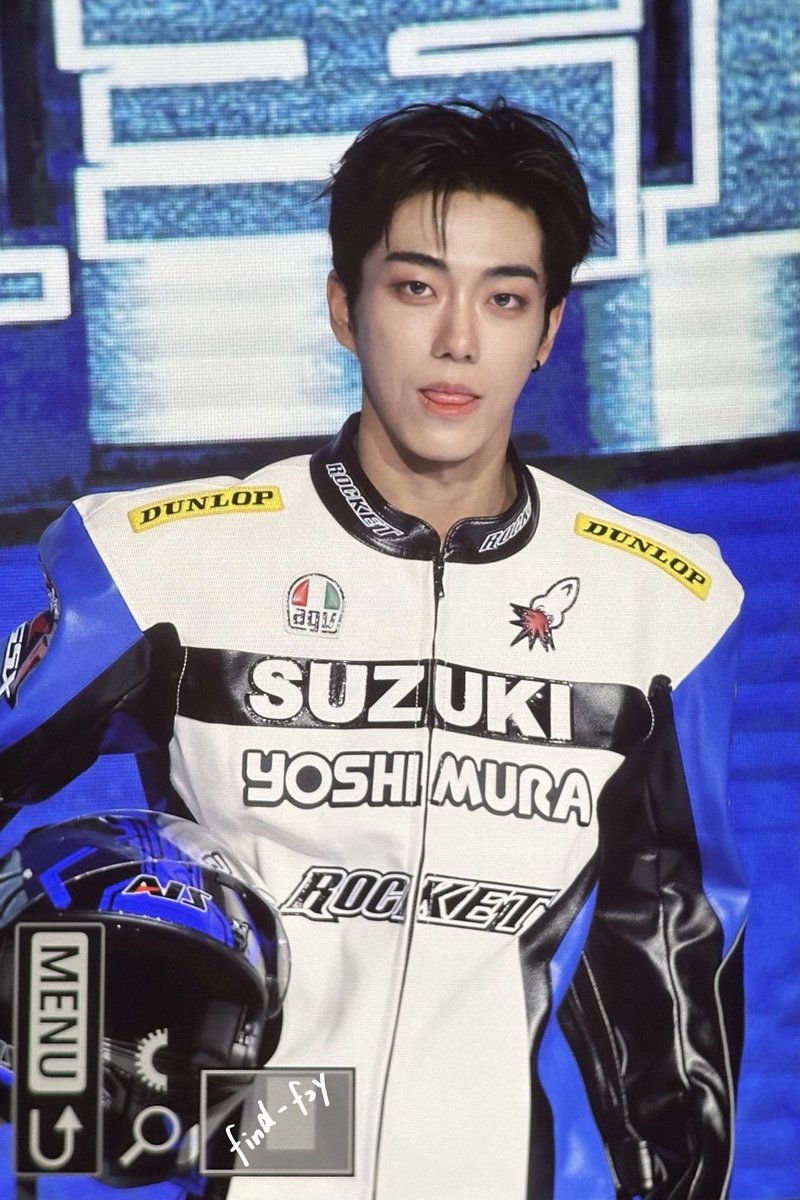 ROWAN HAS ONE OF THE CRAZIEST FACE CARD OML