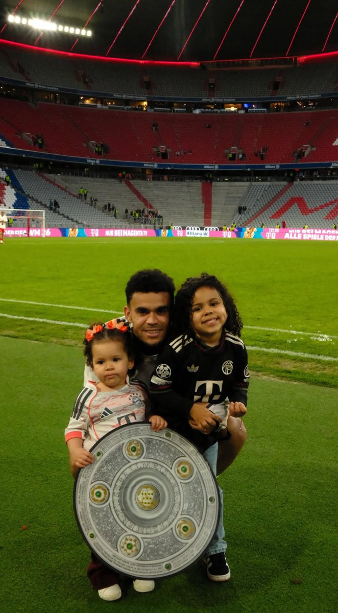 CamiLiverpool tweet media