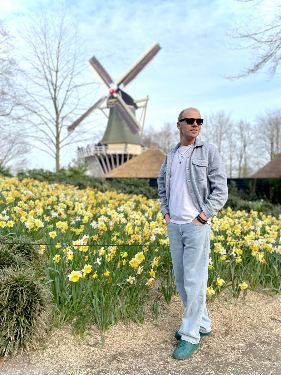 SZecius's tweet photo. There's so much love and hope stored in spring and summer… it’s true? 

#Spring 
#Love
#Hope https://t.co/CMkIbR6hJ2