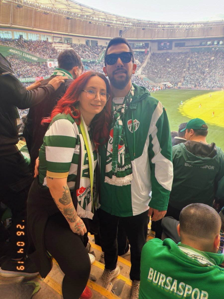 EyloBen's tweet photo. @EnsCelik16 Başkanım belki bu güzel kutlu günde bu yazılanı görmezsin ama ben yine de rica edeceğim Bursaspor sayesinde tanıştığımız yuva kurma hayali kurduğumuz sevgiliyle 16 Mayısta nikahımız olacak. En büyük hayallerimden biri, bu tarihi aldığımızdan beri şahidimiz olmanız 🙏🏼 https://t.co/2uJpNNuFbS