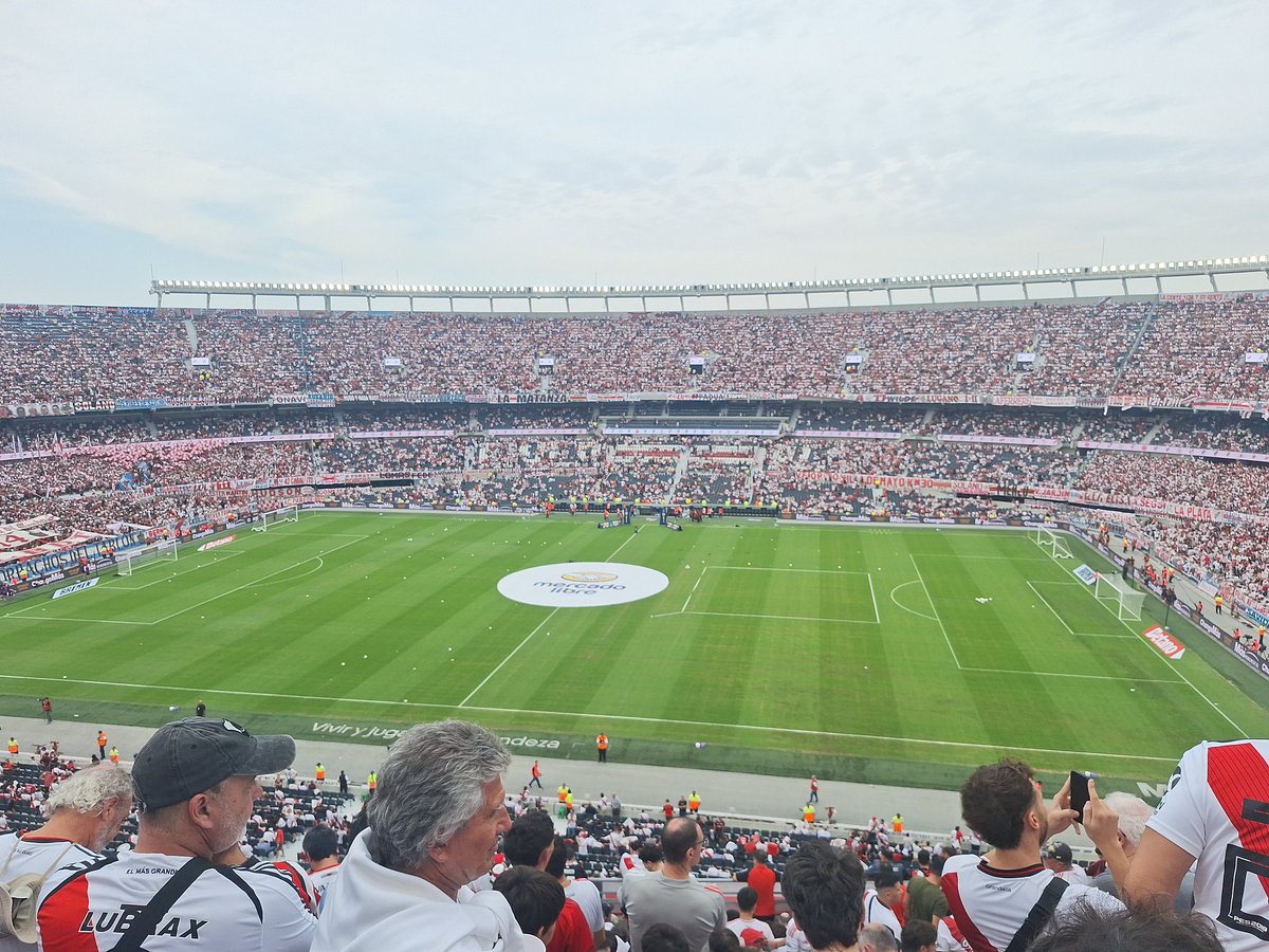 RIVER DE COLECCION ⚪️🔴⚪️ tweet media