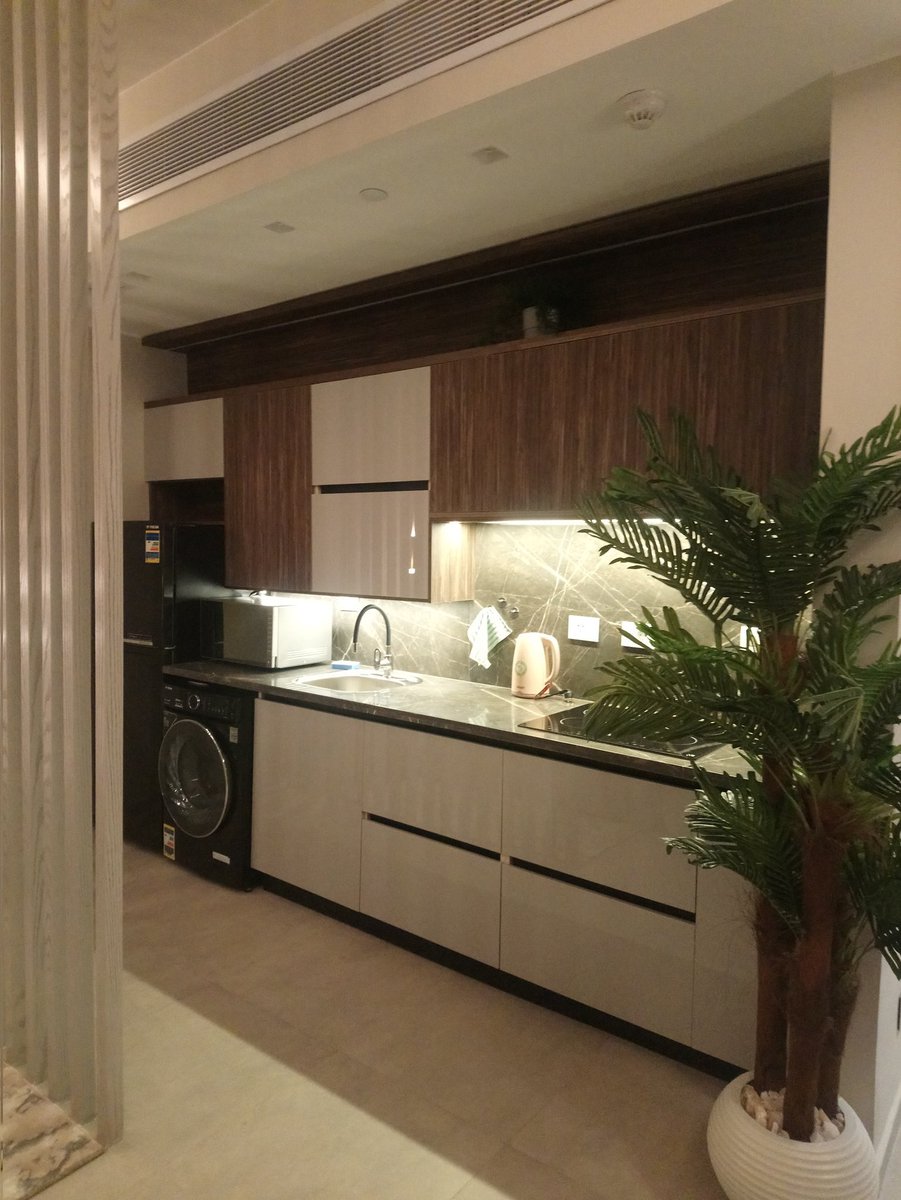 exceptionalfur1's tweet image. غرفة فندقية بتصميم هادي وبسيط…
لكن كل تفصيلة فيها محسوبة.
راحة حقيقية = تصميم ذكي + تنفيذ صح.
Senet
النظام يصنع الثقة
#woodworking #senet
#kitchen #bed #bedroom