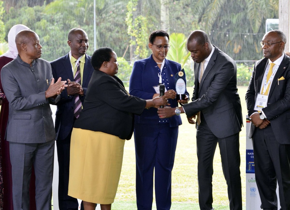 Hon.Bahinduka Mugarra Martin tweet media