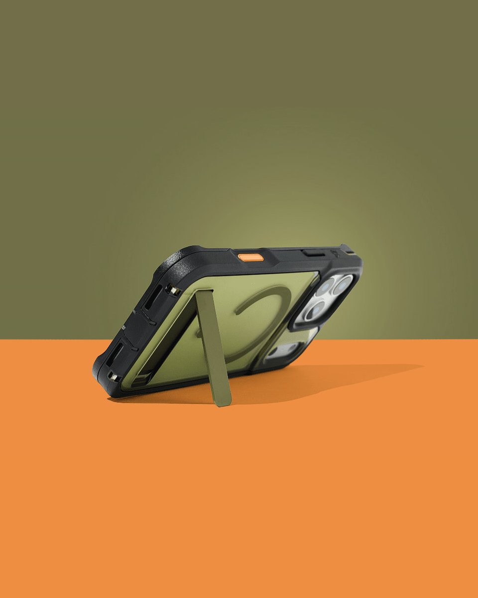ZAGGStore's tweet photo. Who knew orange and green would go so well together? Us. We did. 🧡💚

#OrangeandGreen #PhoneCases https://t.co/zs52dXk6xs
