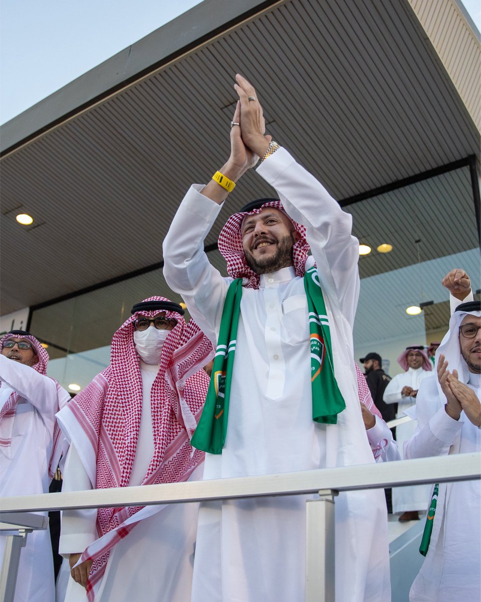 alansarksa's tweet photo. تشرفنا بحضور سمو الأمير سعود بن نهار بن سعود آل سعود نائب أمير منطقة المدينة المنورة لنهائي بطولة أندية المملكة تحت 21 عامًا 💚
#نادي_الأنصار https://t.co/7SX0gPmRfW