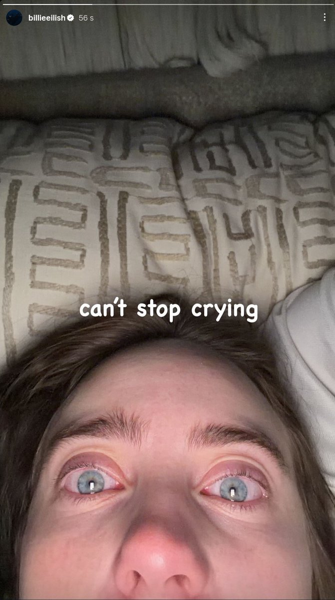 Billie Eilish via Instagram:

"Não consigo parar de chorar" 🥺