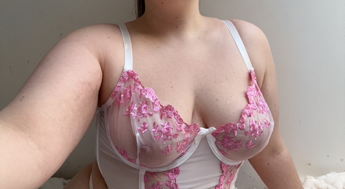 ‧₊˚ 𓂃౨ৎ tweet media