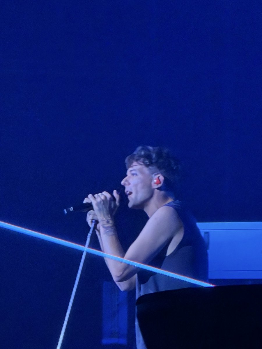 AKrupickaa's tweet photo. @Louis_Tomlinson Wien, 6 April, 2026 https://t.co/nB3KK0Bk6H
