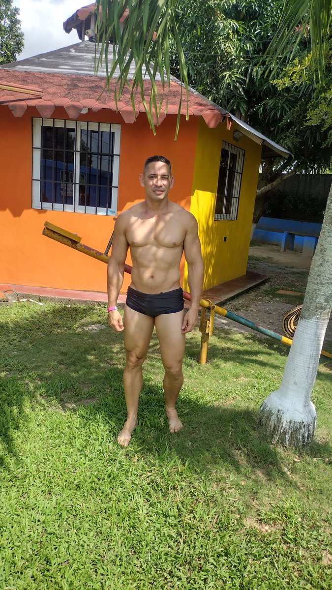 AdelisDiaz's tweet photo. Con este calor aquí es donde provoca estar https://t.co/N7zzitA8Zp