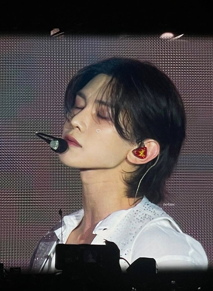 yeosang pics tweet media