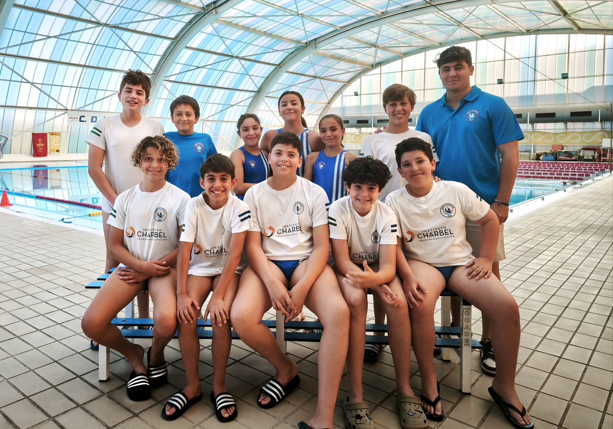 💙🤽‍♂️ 𝙂𝙧𝙖𝙣 jornada de nuestros alevines del Unión Azul en “Hytasa”.
✅ Victoria vs CW Dos Hermanas A (8-6) ⚡ Derrota vs CW Dos Hermanas B (4-5)
Nuestros chicos cierran la liga regular como 𝙥𝙧𝙞𝙢𝙚𝙧𝙤𝙨 de grupo 🥇
Ahora, a seguir soñando con la fase final en Marbella 💫💙