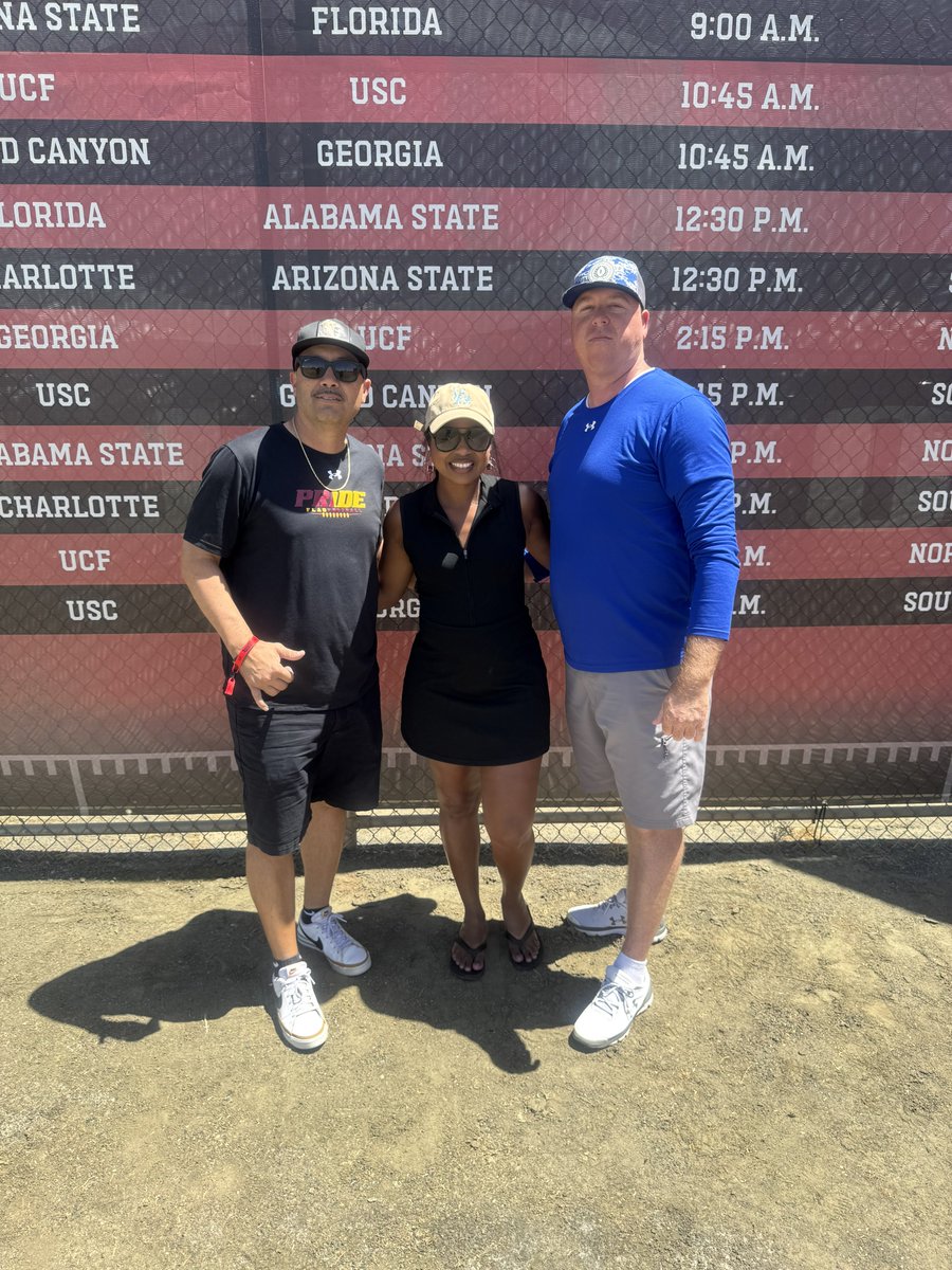 Ms. Rae Black tweet media