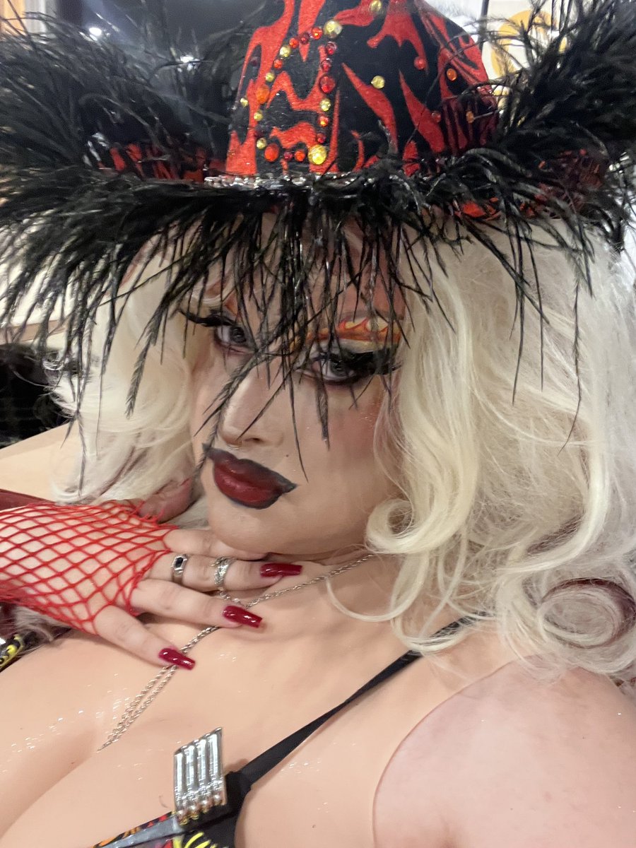 𝒞𝒶𝓂𝑒𝓇𝑜𝓃 tweet media