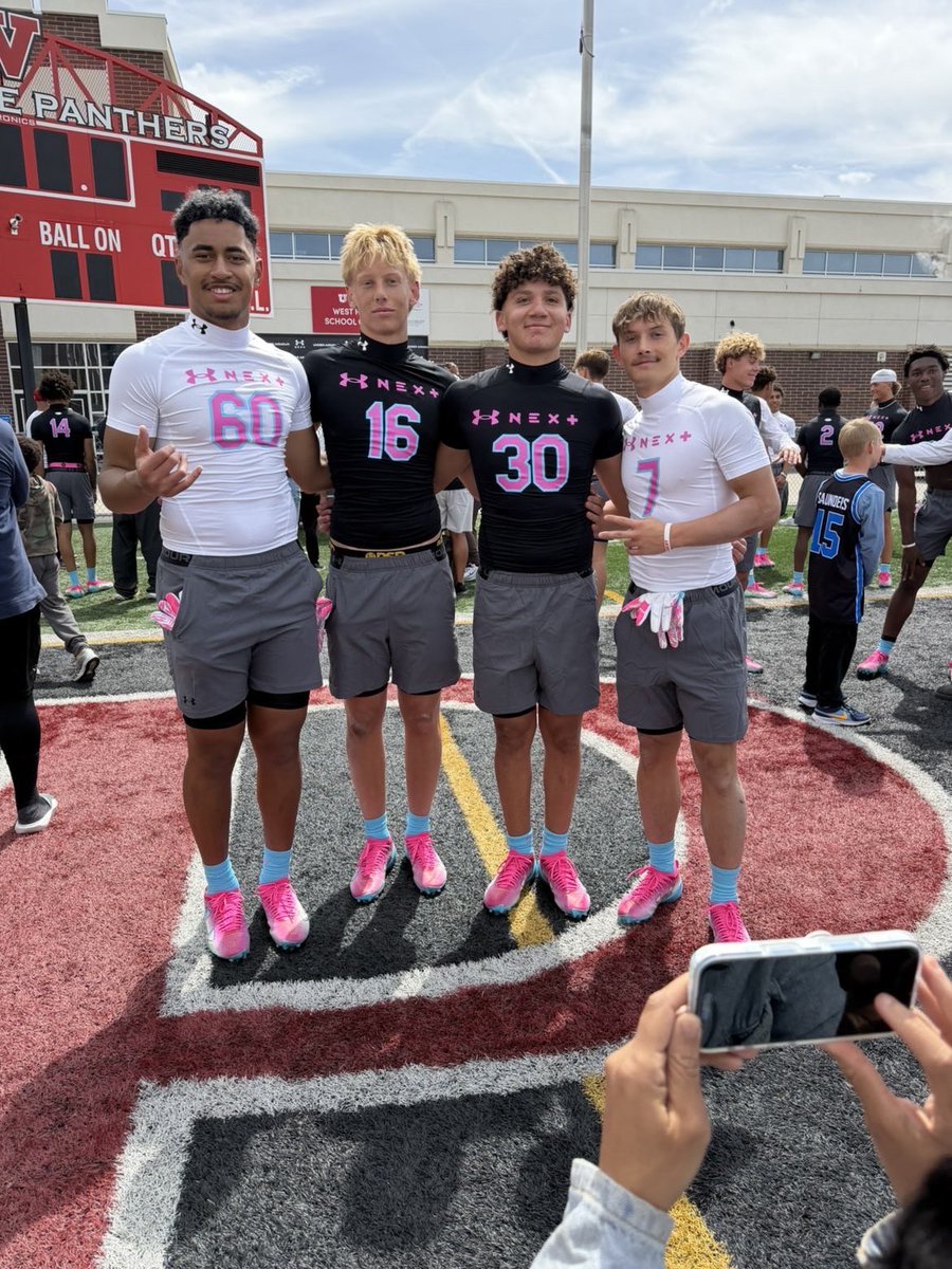 M4kaigordon's tweet image. Had a great time at the @UANextFootball Camp in SLC. Thankful to be invited back again this year🙏🏽 #UANext @UnderArmour 

@OremFBOfficial @CoachAndyStokes @BrandonHuffman @BlairAngulo @Andy_Pham1 @adamgorney @CriddleBenjamin @ChadSimmons_ @GregBiggins @Rivals @247Sports