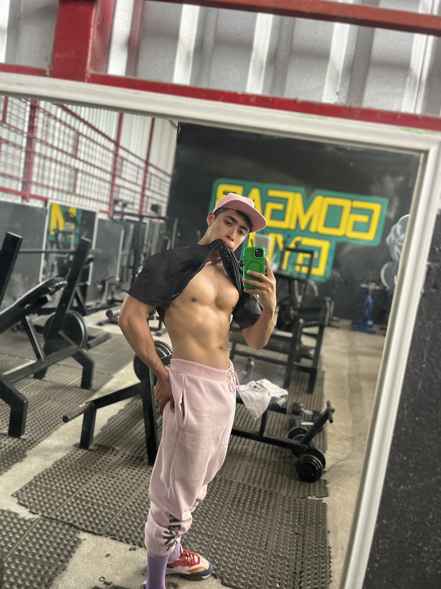 Million_Clow tweet media