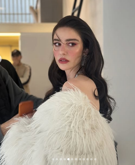 Turkish series & movies in Greek tweet media