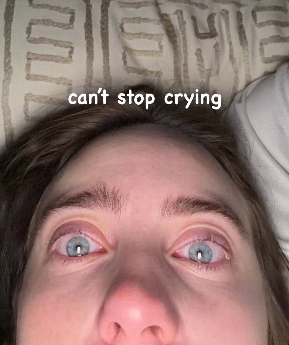 mirrorbilllie's tweet photo. the way her facial features stay the same makes my chest hurt. her eyebrows. her nose. https://t.co/e8XQguQaFV