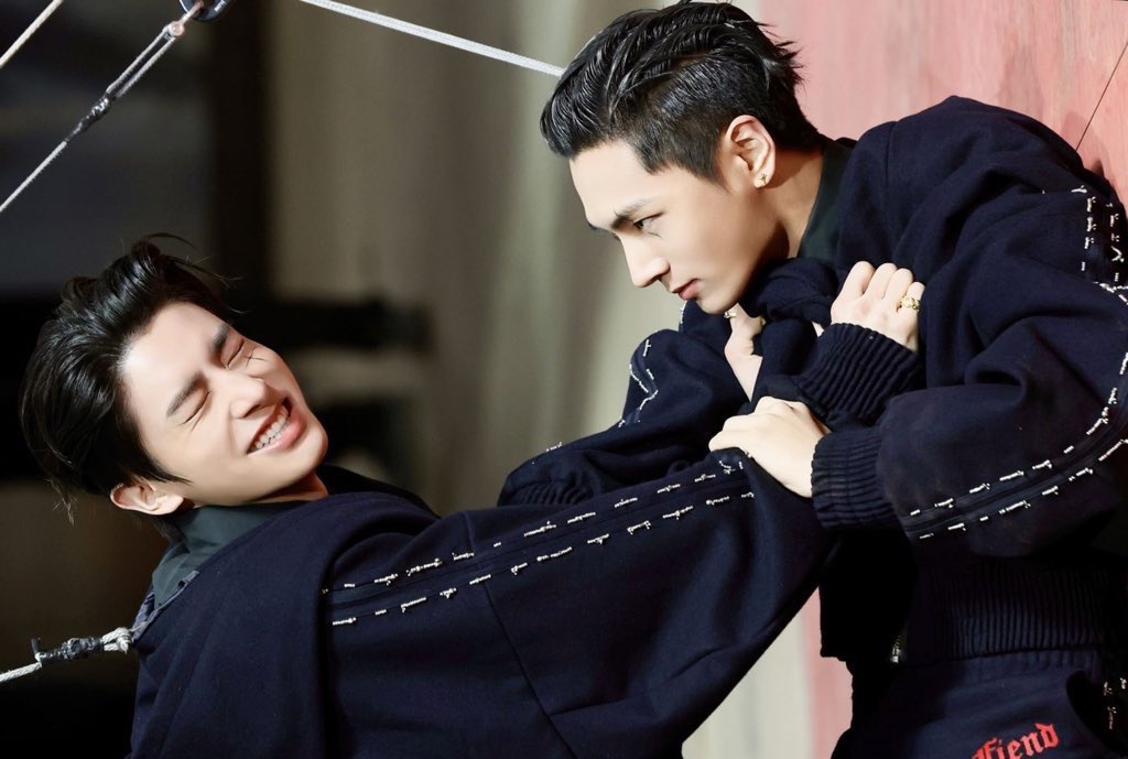 Deep Thoughts 💭 tweet media