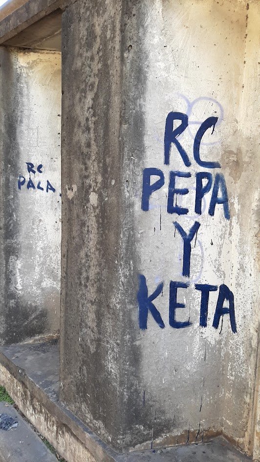 es la banda del guerrero que va a todas partes y no entiende nada