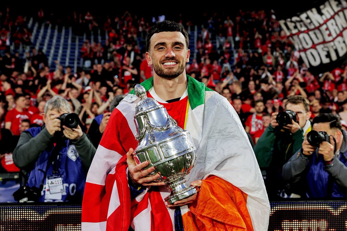 IrishPropaganda🇮🇪⚽️ tweet media