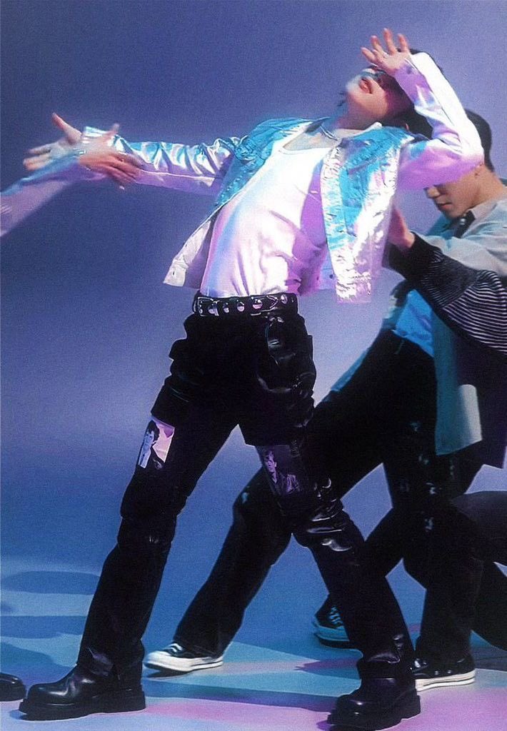 LOVE MAZE ✩ fanmade bts tweet media