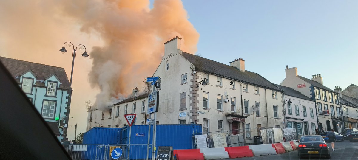 smalltown88's tweet photo. The former Antrim Arms in #Ballycastle is currently on fire, with emergency services en route to the scene. https://t.co/b7SAJaDWVD