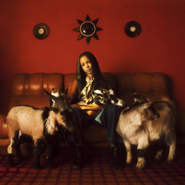 josedesoares's tweet image. #NowPlaying 🎶 
Giving Up
TSHA
[Capricorn Sun]
#Electronic
0:00 ❍─────── 3:26           
                   ★★★
          ↻     ⊲  Ⅱ  ⊳     ↺
volume: ▁▂▃▄▅▆▇ 100%