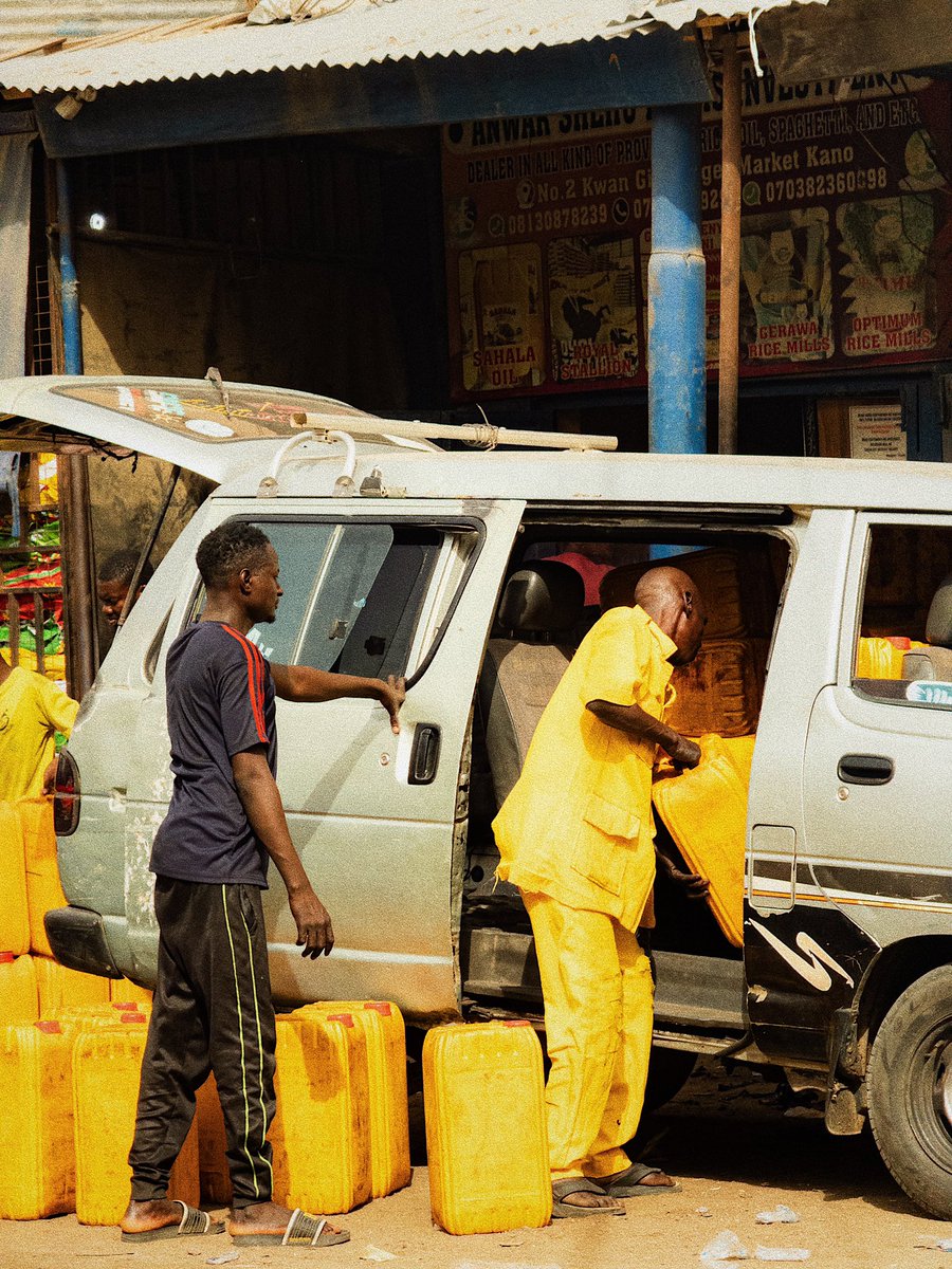 muhammadsh3hu's tweet image. Yellow in Kasuwar Singer 
Kano, 2025
#shotoniphone #vsco #lightroommobile