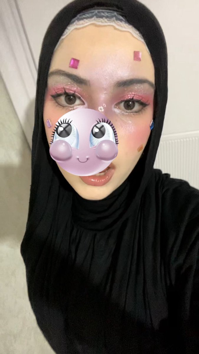 helen 🇵🇸 tweet media