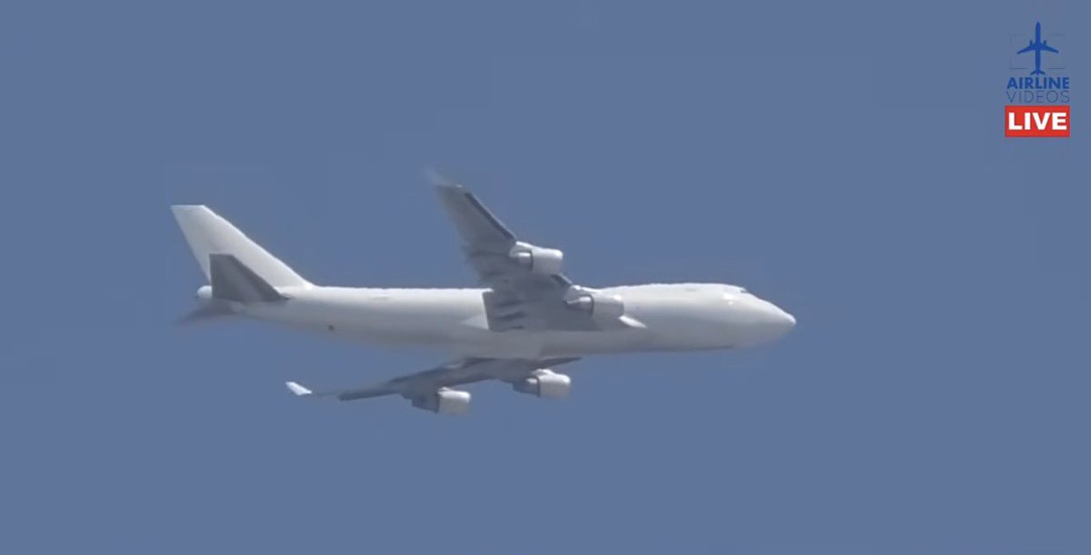 airlinevideos's tweet image. Sunday Funday rolls on! Join us and don’t miss any of the LAX action! ✈️✈️❤️
#aviation #losangeles #airport

🔴LIVE LOS ANGELES (LAX) AIRPORT ACTION! (April 19th, 2026) youtube.com/live/8agrlu2I8… via @YouTube