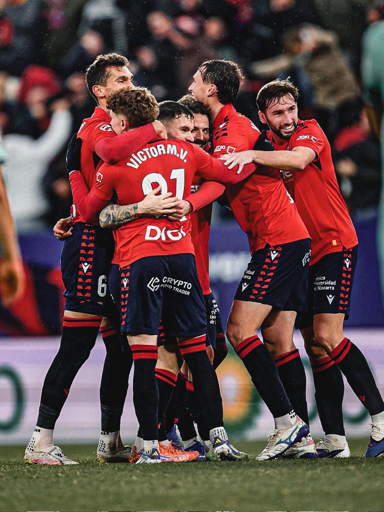 😶‍🌫️¿Y si ganamos el martes?

No tenemos nada que perder. GOAZEN!!! 

#AthleticOsasuna