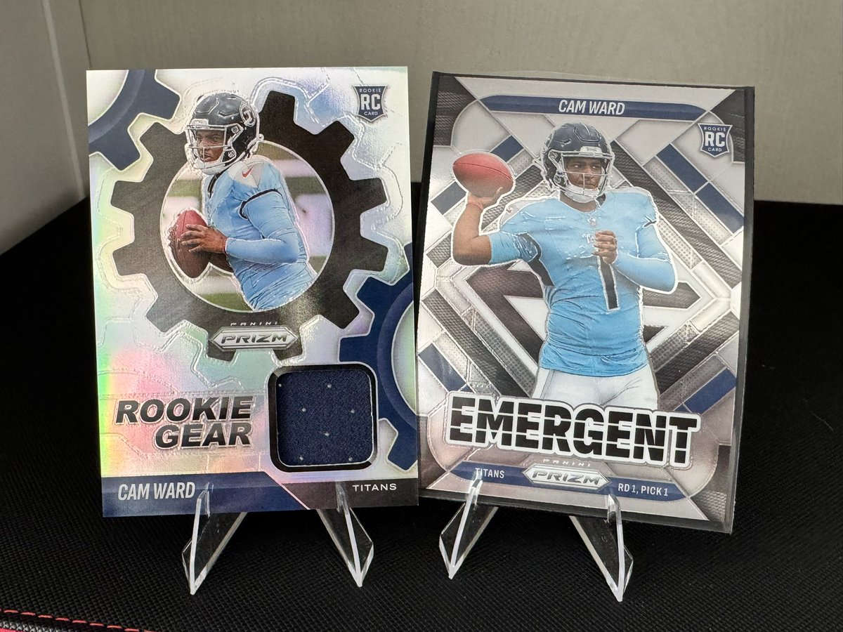 Cam Ward Rookie Gear!  💥🏈💥
2025 Panini Prizm - Rookie Gear Cam Ward #RGR-CWD (MEM, RC) &amp; Emergent-Titans ebay.us/m/WyqkUd #eBay via <a href="/eBay/">eBay</a>