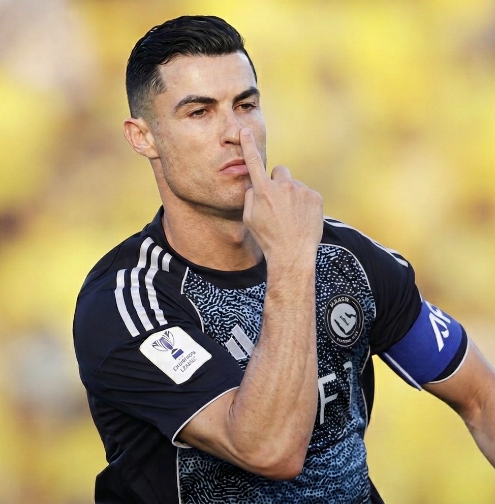 روان tweet media