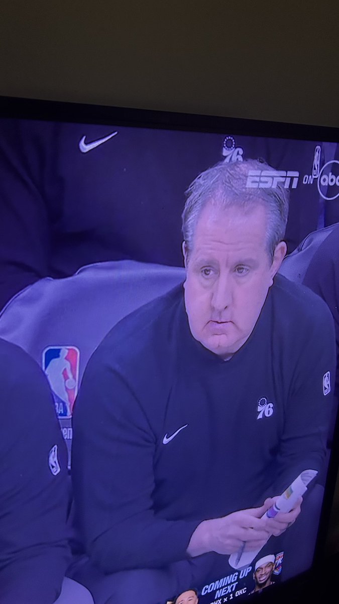 This nigga is hideous omg