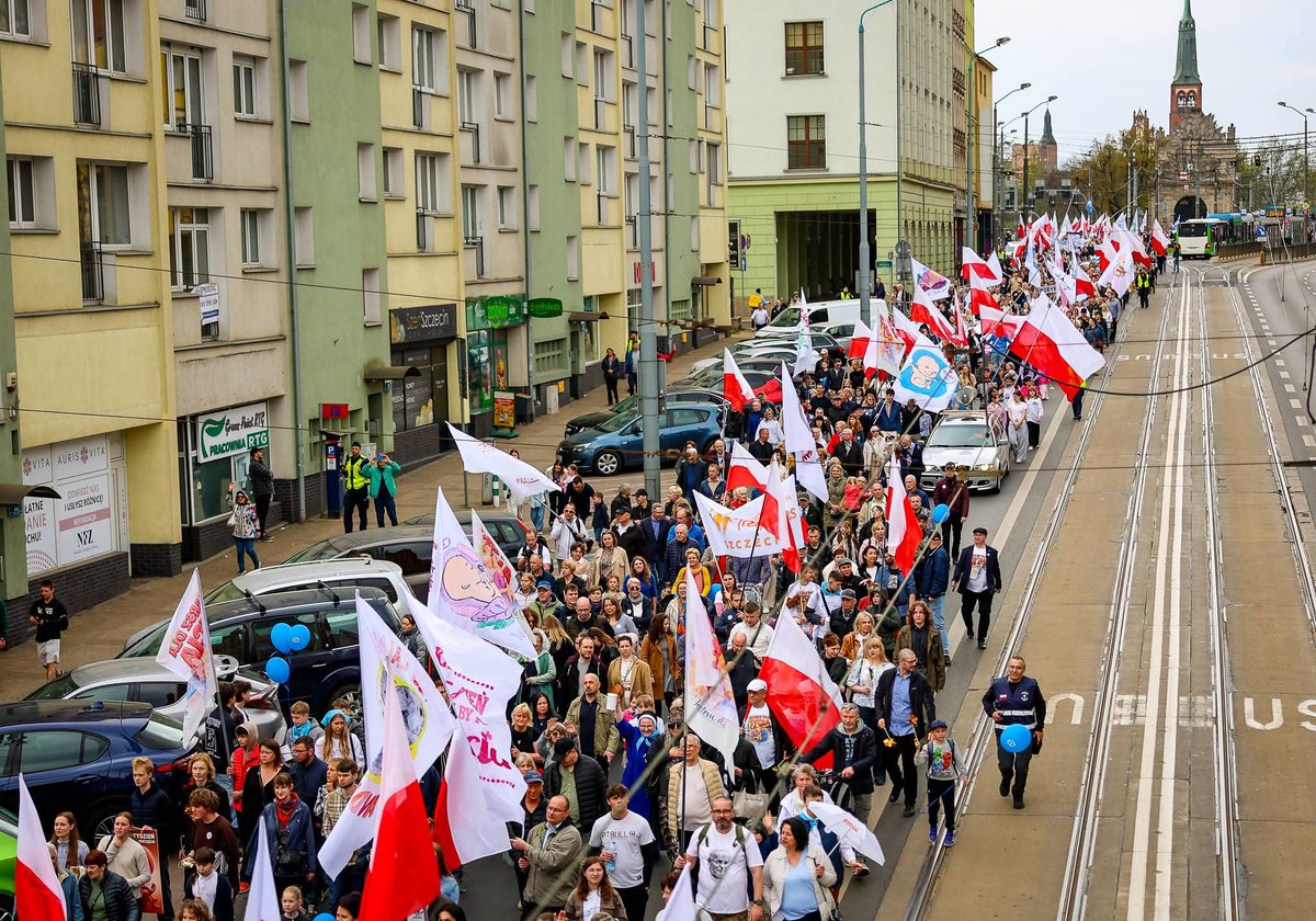 Fundacja Małych Stópek tweet media