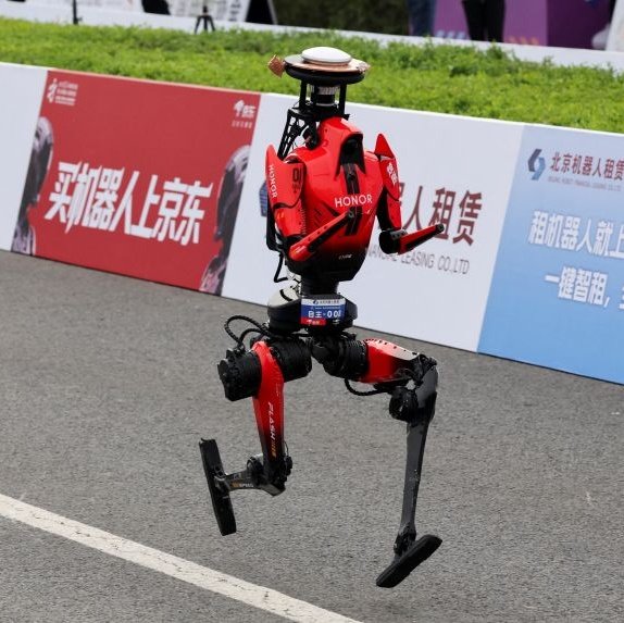 Hit Ran Robot 🇨🇳 Chinese Humanoid Robot beat humans : - Over 100+ robot teams (300 ...