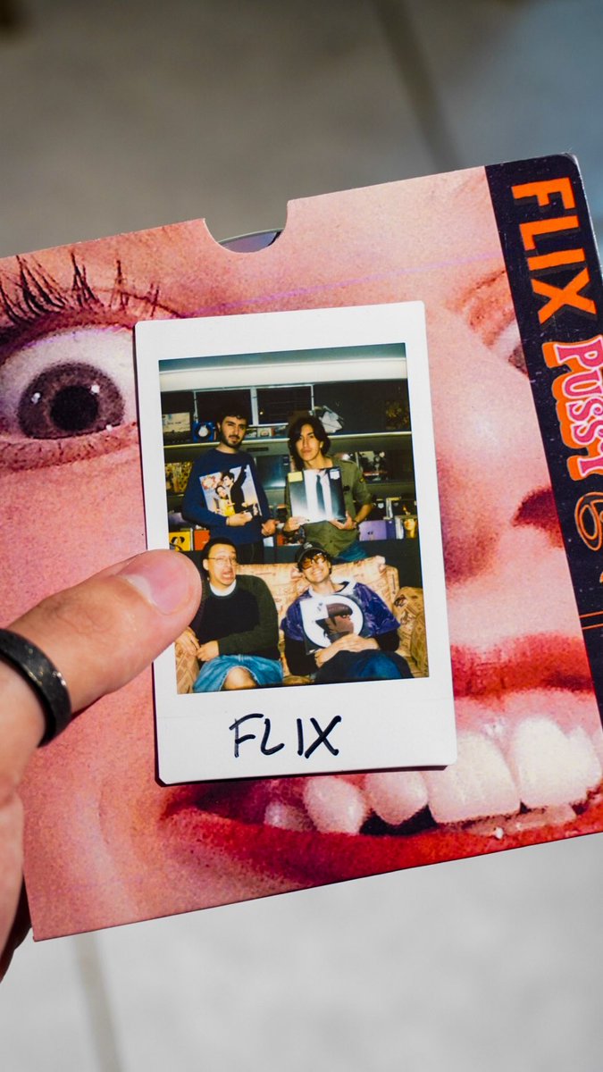 @Bee-Vinyl.com tweet media