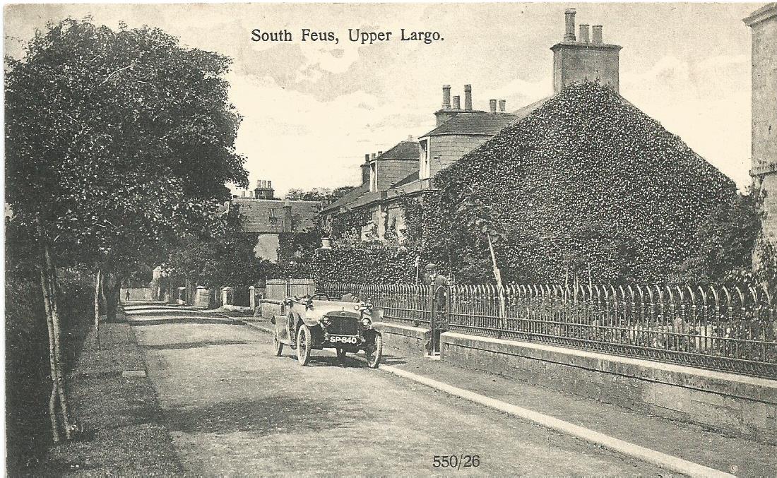 alan_provan's tweet image. #mypicturepostcards #fife  #provan  #postcard  #upperlargo another photographer maybe and his means of transport for all his gear, did he travel on his own ? doubt it ? @PTApostcards @postcard13 @postcardpassion @apceveryday unused card