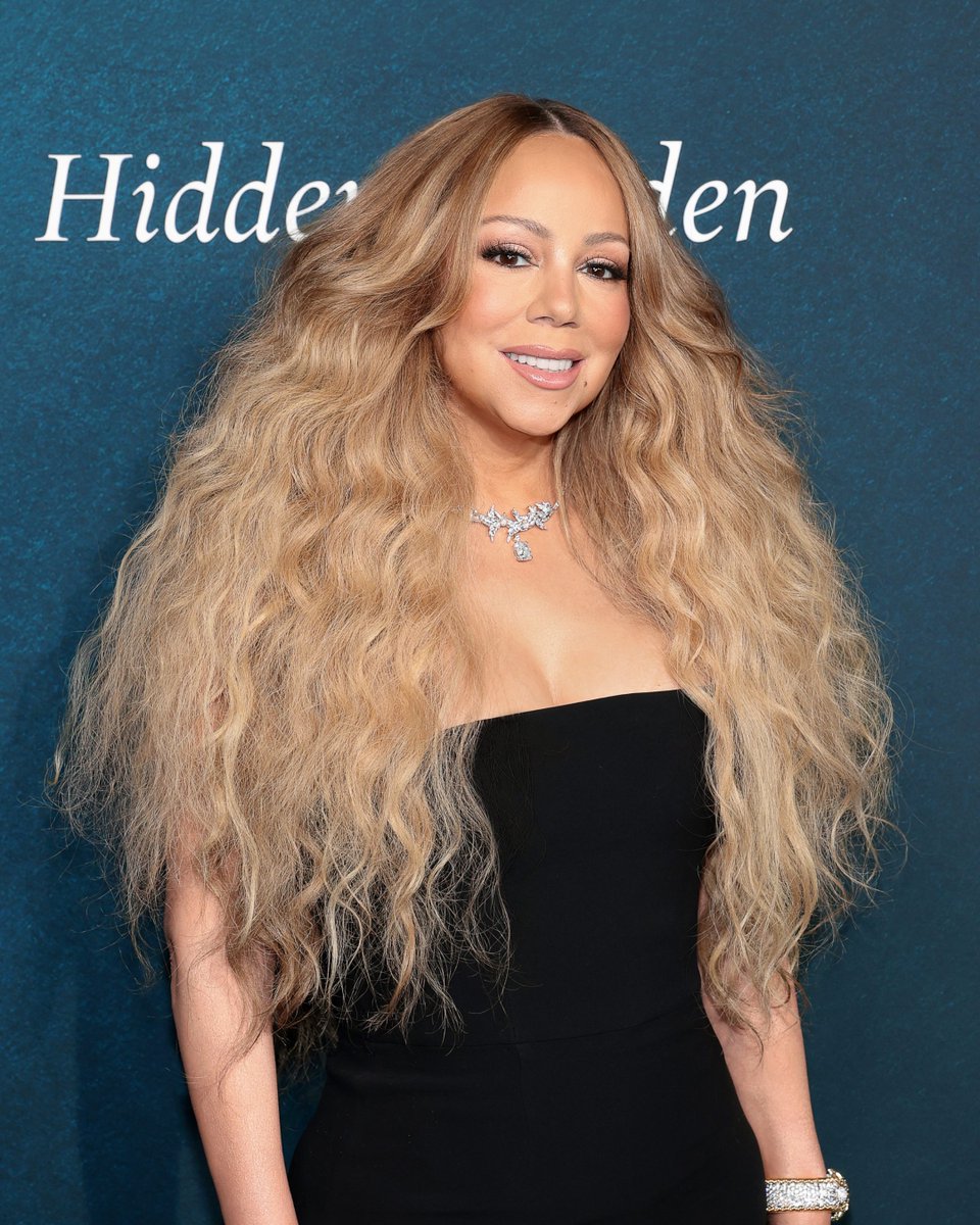 (1/2) Stepping inside Blue Book 2026: Hidden Garden. Wearing Tiffany &amp; Co. designs, House ambassadors Connor Storrie, Greta Lee and Arón Piper along with friends of the House Mariah Carey, Yuqi Song and Masami Nagasawa attend an exclusive event celebrating the debut of the