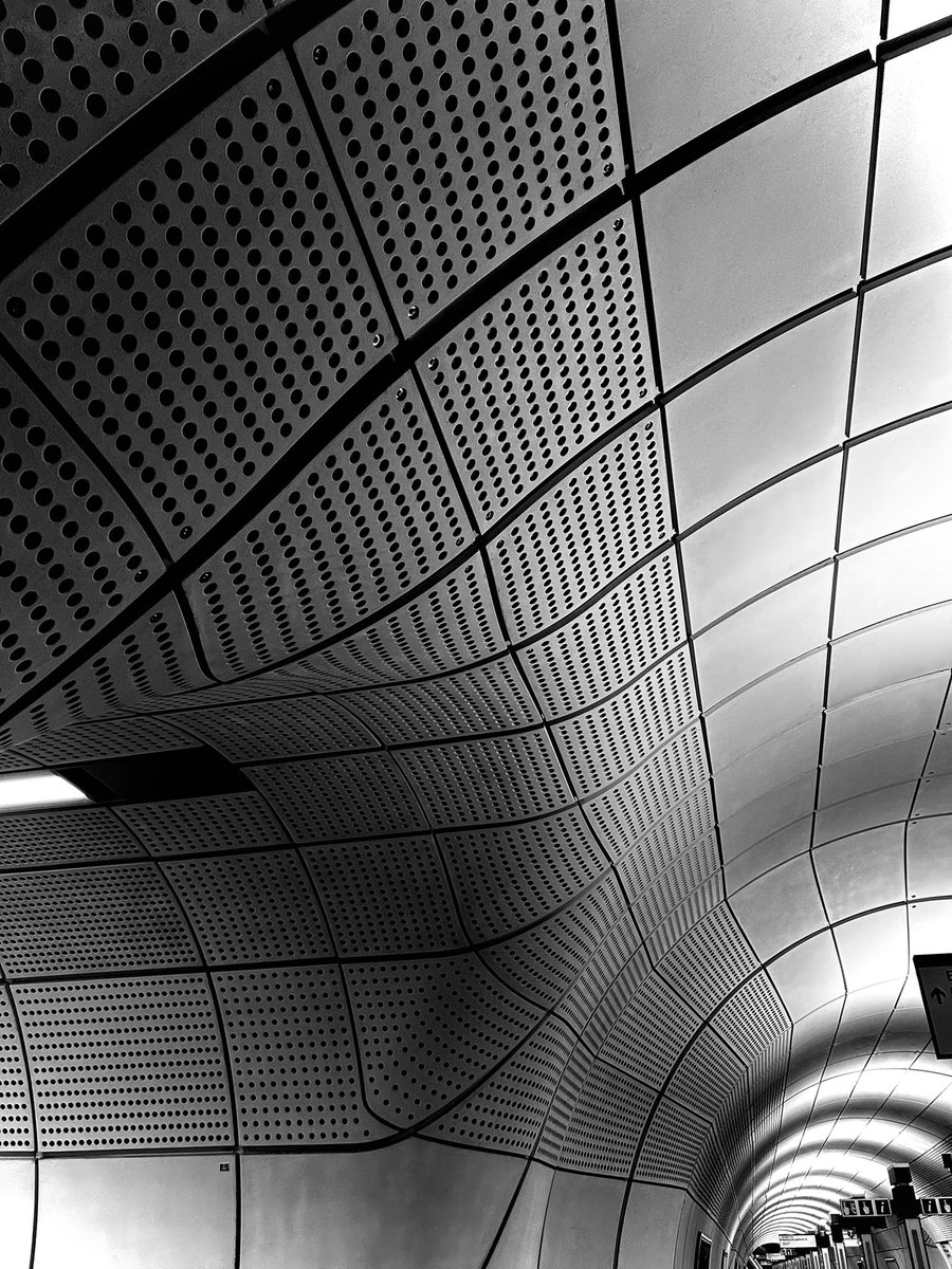 ghoststn101's tweet image. Art GCSE day out: London #architecture tour via the stations (hoorah!) with mini man! 

He’s studying #structure and #design.

I’m just trying to survive saying “brutalist station facade” like I know what it means 🤓 …. 

Maybe 🤔 I took a few pics as well….😅
#photography