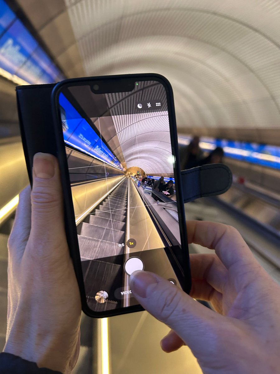 ghoststn101's tweet image. Art GCSE day out: London #architecture tour via the stations (hoorah!) with mini man! 

He’s studying #structure and #design.

I’m just trying to survive saying “brutalist station facade” like I know what it means 🤓 …. 

Maybe 🤔 I took a few pics as well….😅
#photography