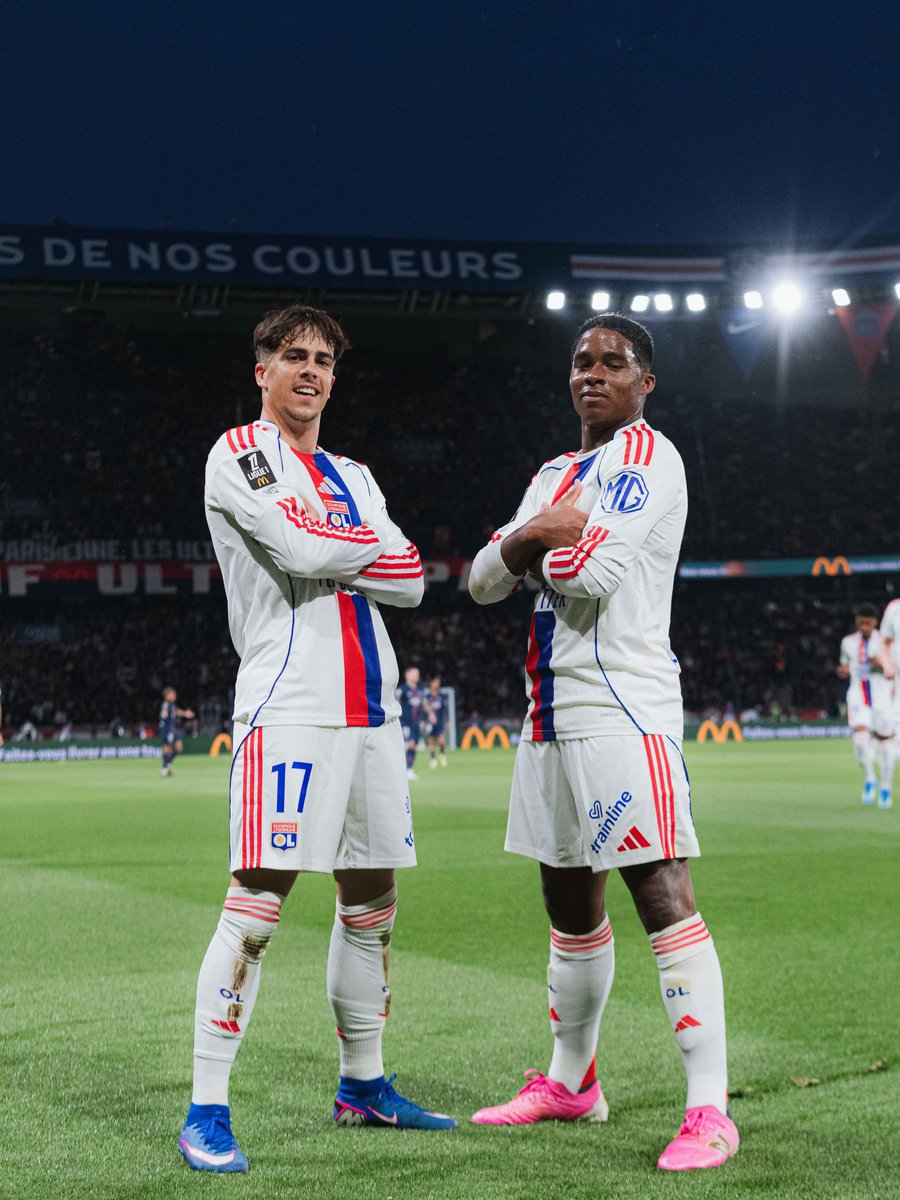 🇵🇹🇧🇷 QUE DUPLA! Afonso Moreira marca e assiste Endrick na primeira parte frente ao PSG em pleno Parc des Princes! 🔥