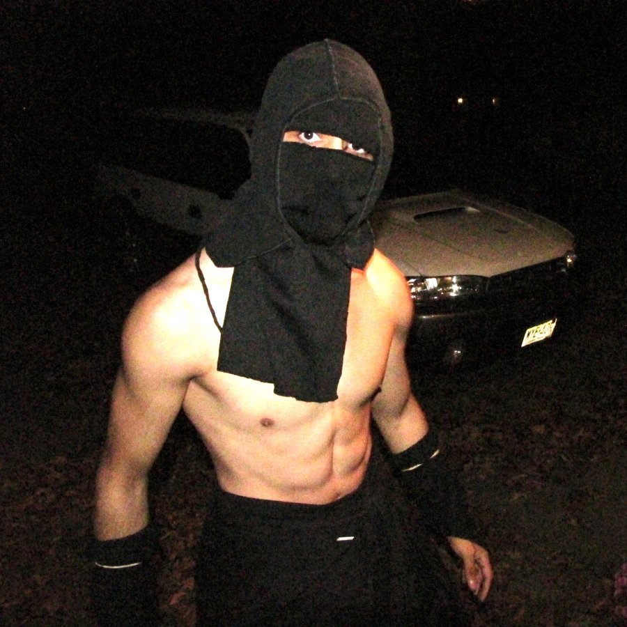 MexiNinjaBoi's tweet image. # 20 - Me at my Twink Ninja Stage at 21 on Halloween at at a late hour. #ninja #twink #muscle #martialarts  #ninjagarments