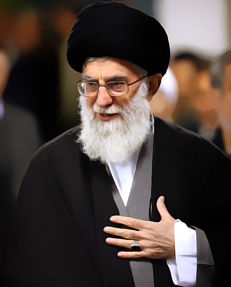 MAzbk28269's tweet photo. در هشتاد و هفتمین زادروز رهبر شهیدم، آرزو می‌کنم خدا به دشمنان این کشور رو نابود و پشمیان کنه https://t.co/rdwoCxkkmT