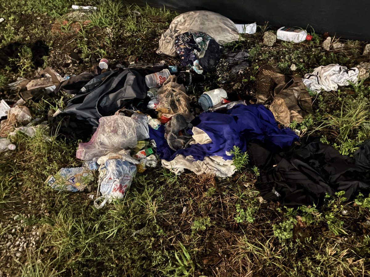 AdvocatesEA's tweet image. Someone emptied their trash here and walked away, but the land doesn't get to walk away from the damage.

#SaveOurPlanet #Litter #CleanUp
