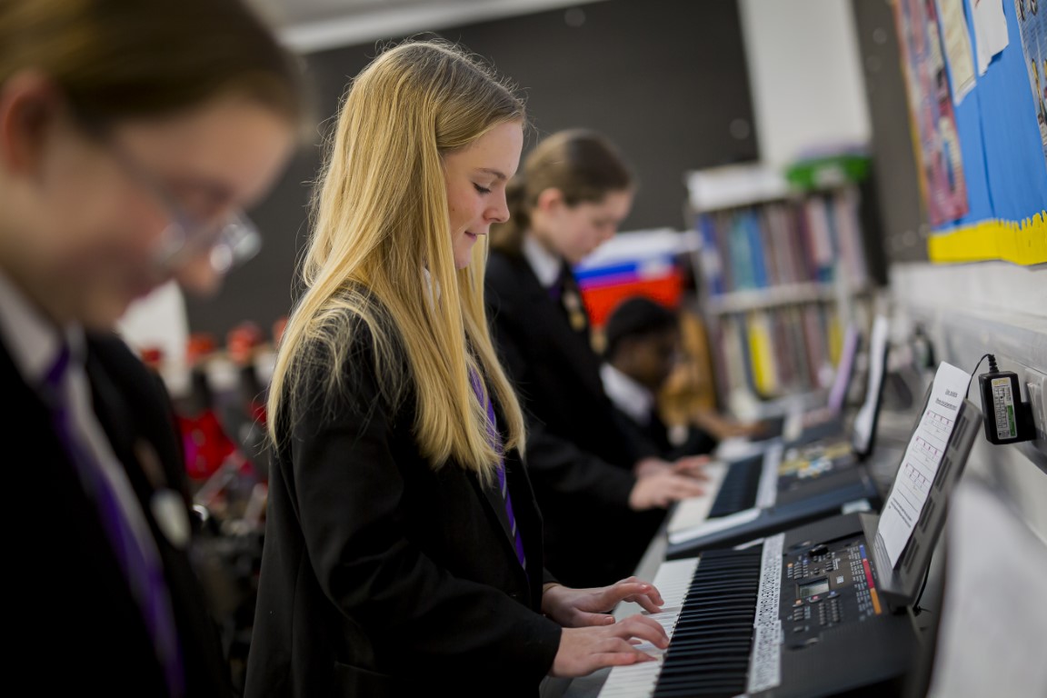 SuttonAcademy's tweet photo. We’re looking forward to welcoming all our students back into the building at 8:27am tomorrow morning, ready for another fantastic week of learning, growth, and achievement! Let’s make it a great one! #welcome #belonging #thesuttonway https://t.co/tiuKEyyx7U