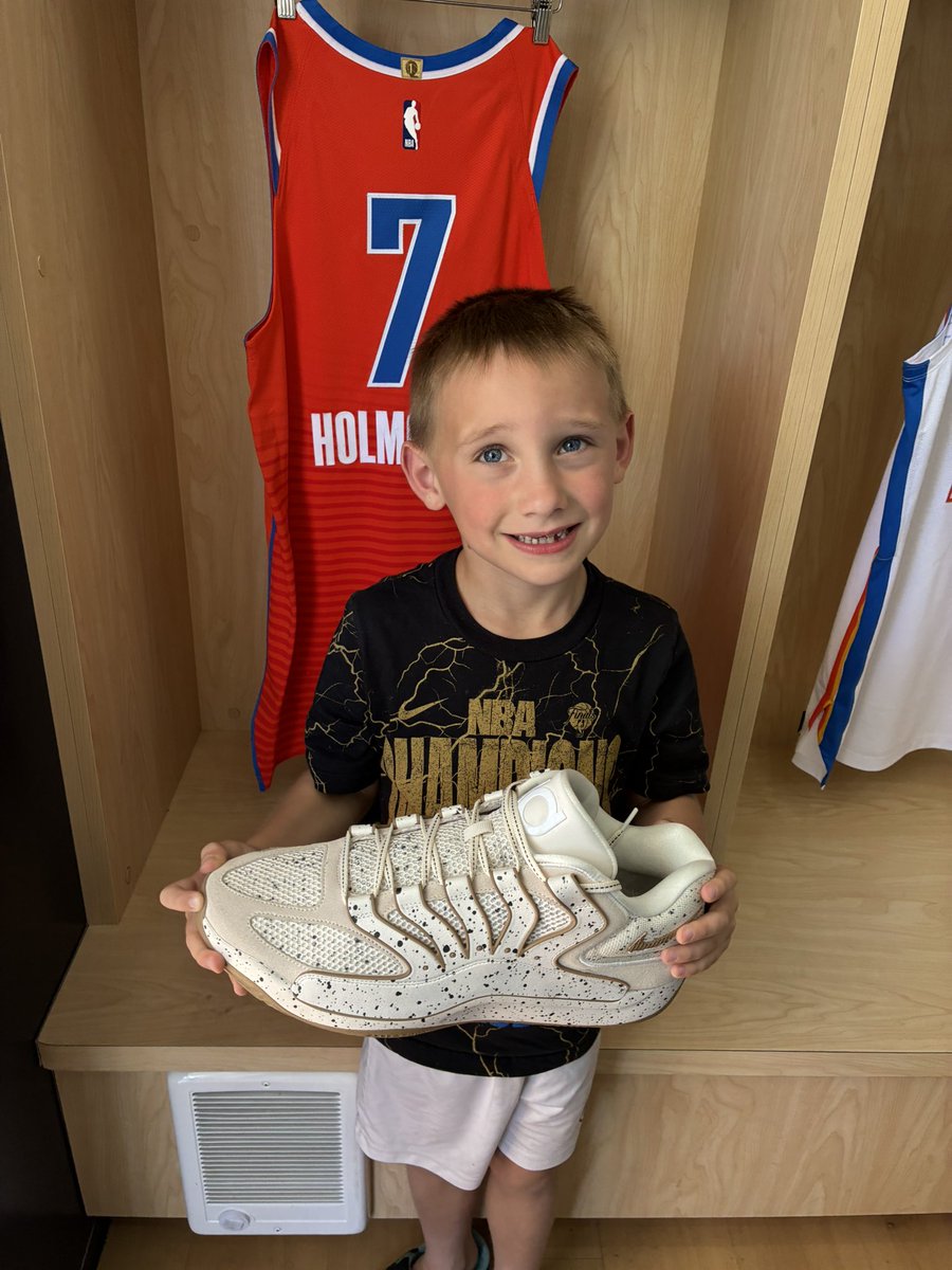 Ethan Feuerborn tweet media